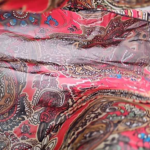 Chico's Paisley Print w/ Metallic Threads Top 100% SILK Sz L - Picture 4 of 6